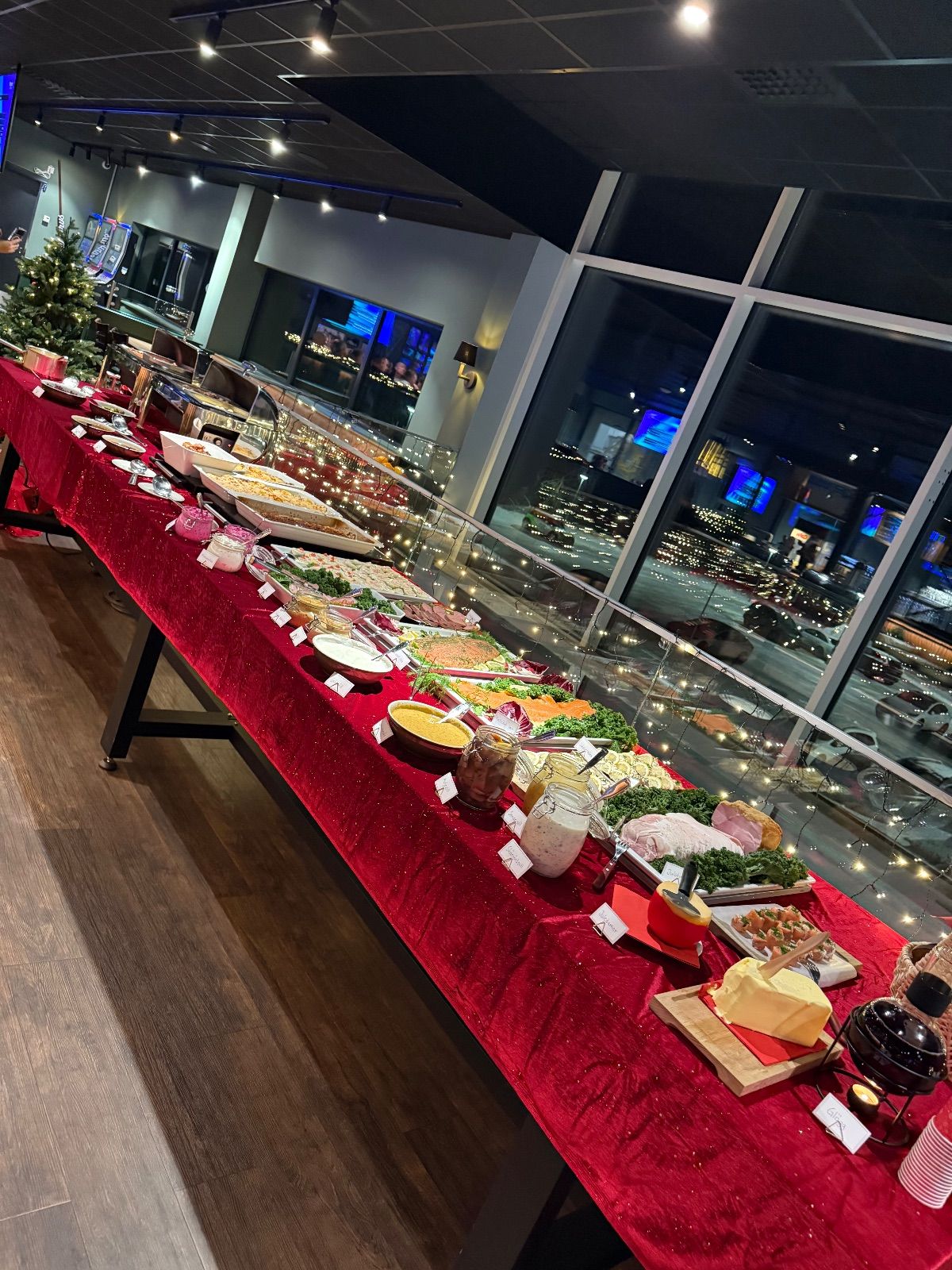 Julbord på O'Learys Racehall i Tumba – bild 5